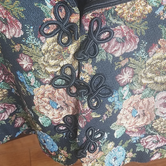 Jacket - Picture 4 of 6